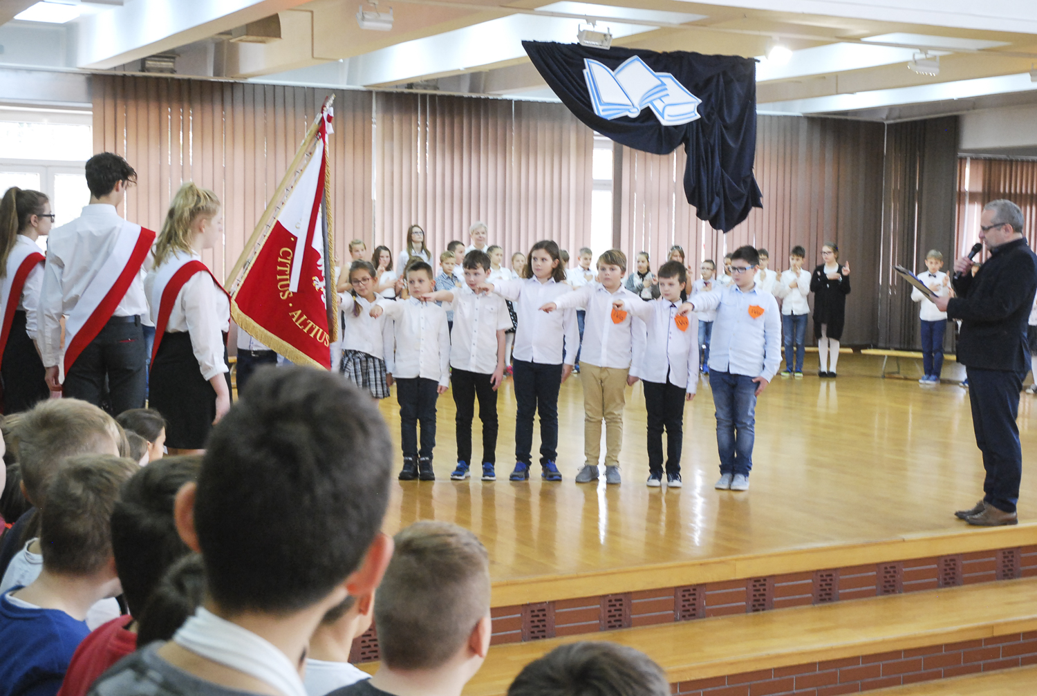 Beata_Misiura_Slubowanie_Klas_Czwartych_2018_Ozimek_1500px_17